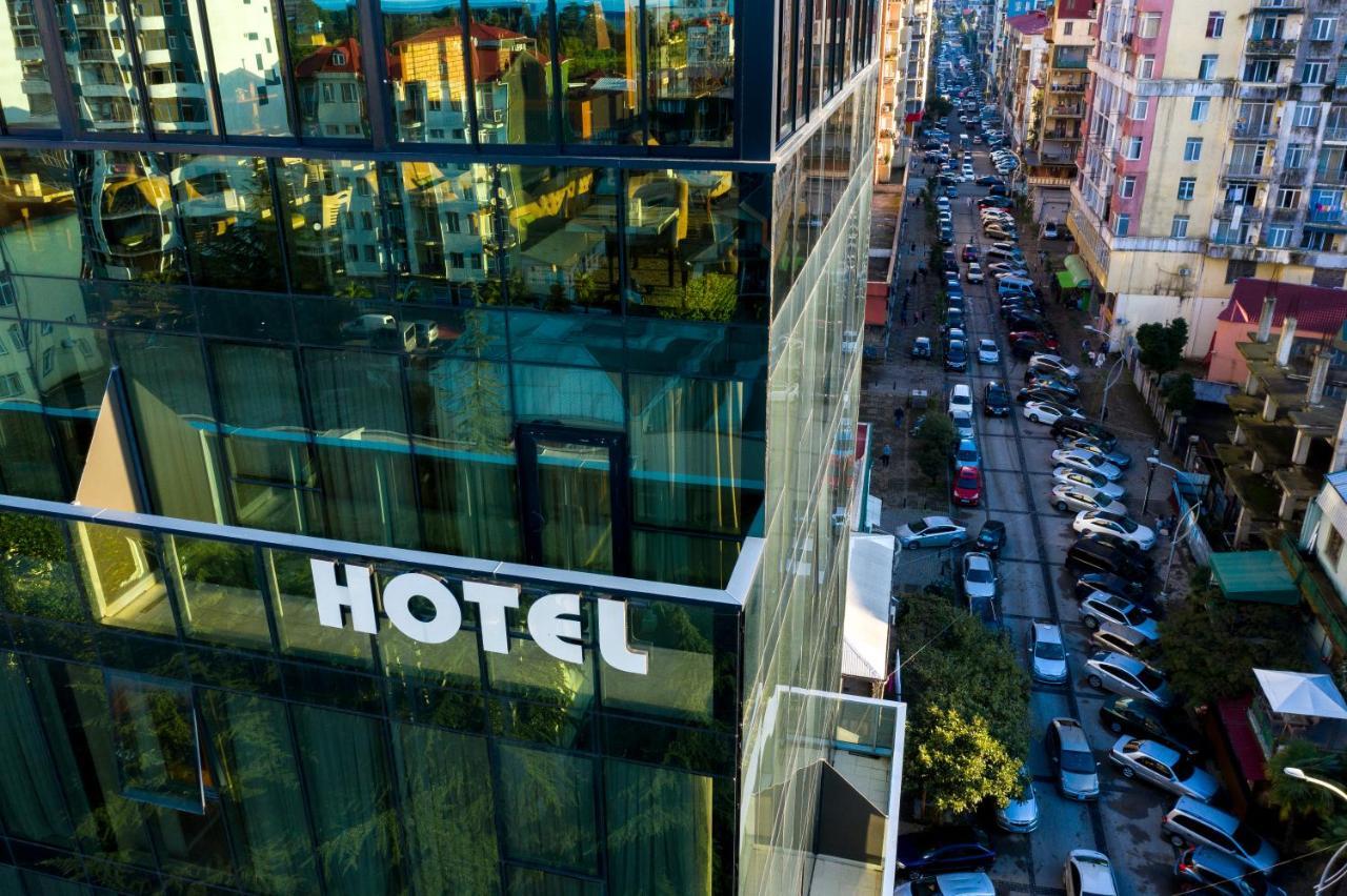 Hotel Green Glass Batumi Luaran gambar