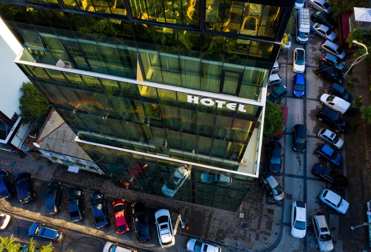 Hotel Green Glass Batumi Luaran gambar