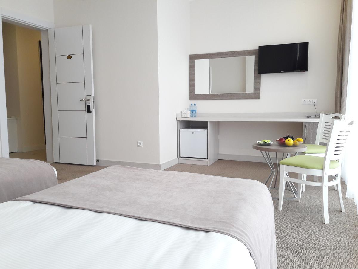 Hotel Green Glass Batumi Luaran gambar