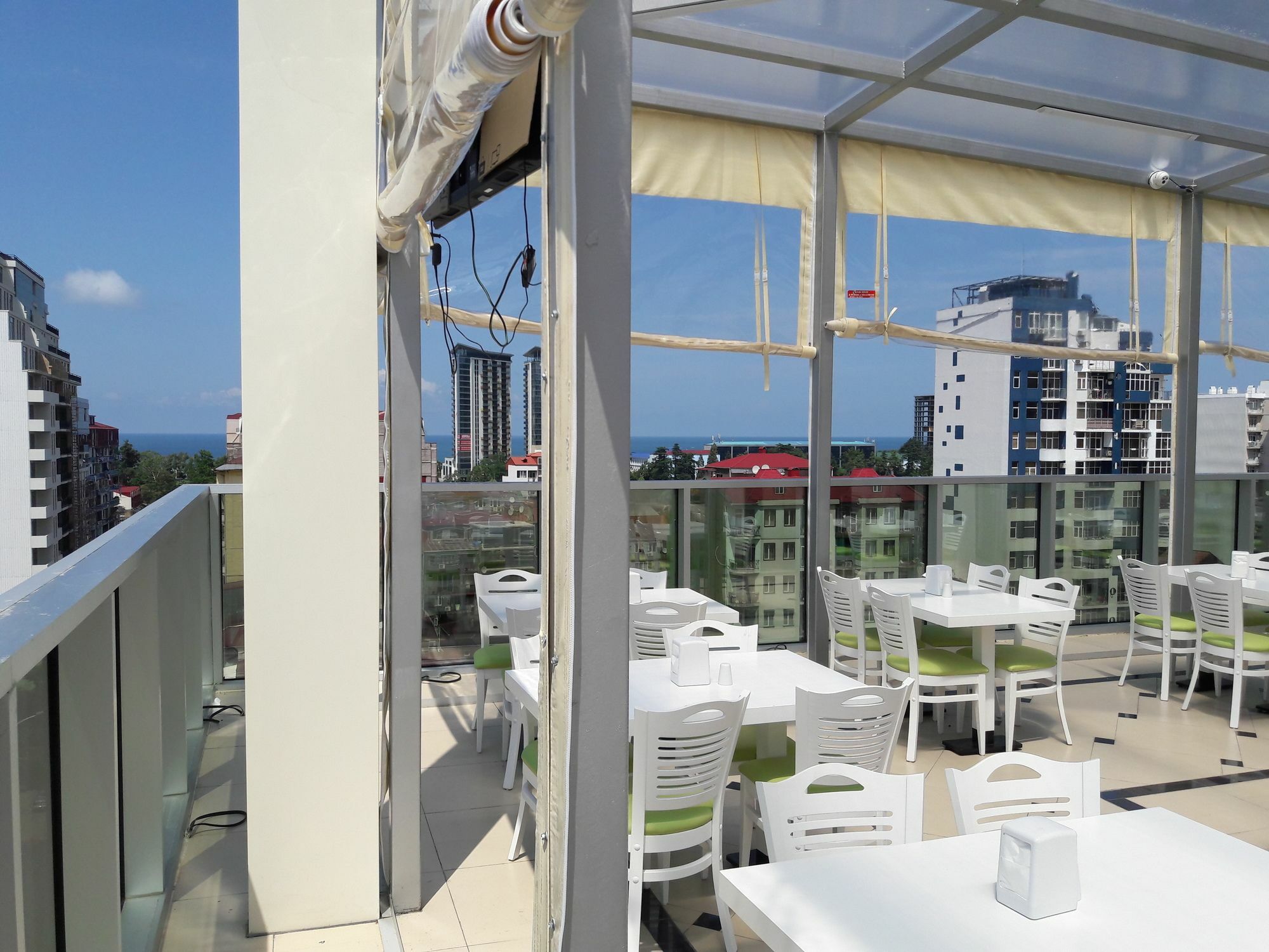 Hotel Green Glass Batumi Luaran gambar