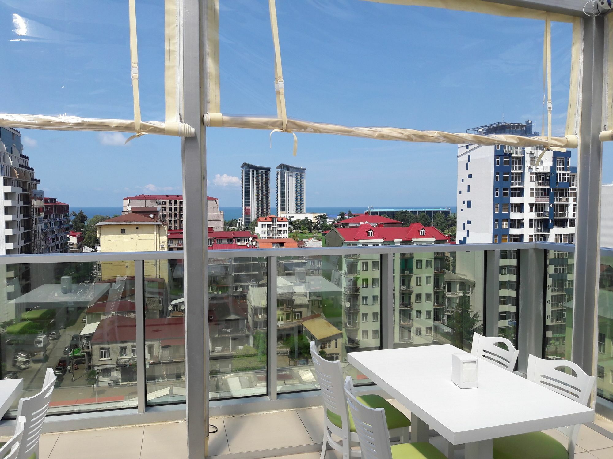 Hotel Green Glass Batumi Luaran gambar